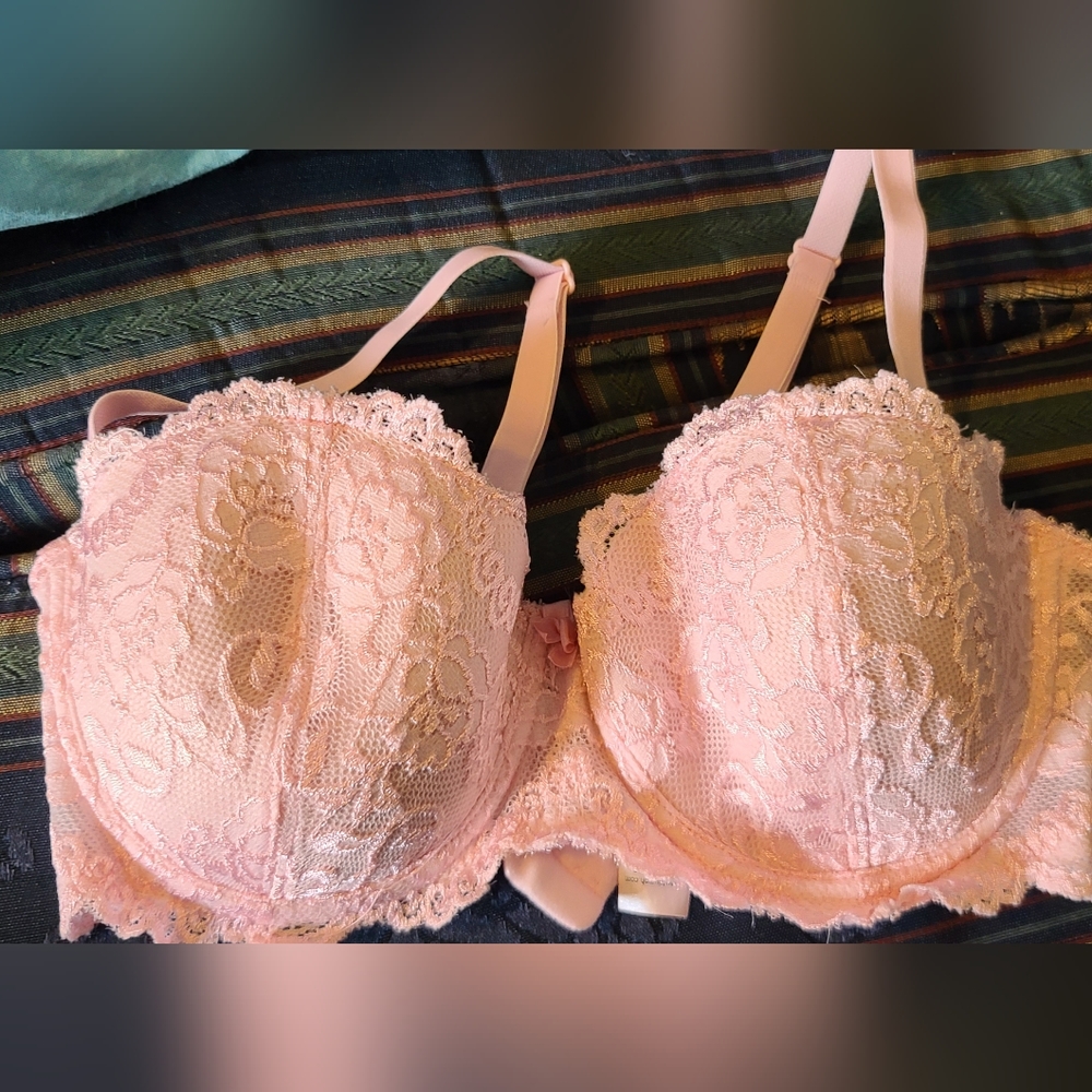 Light pink push up bra